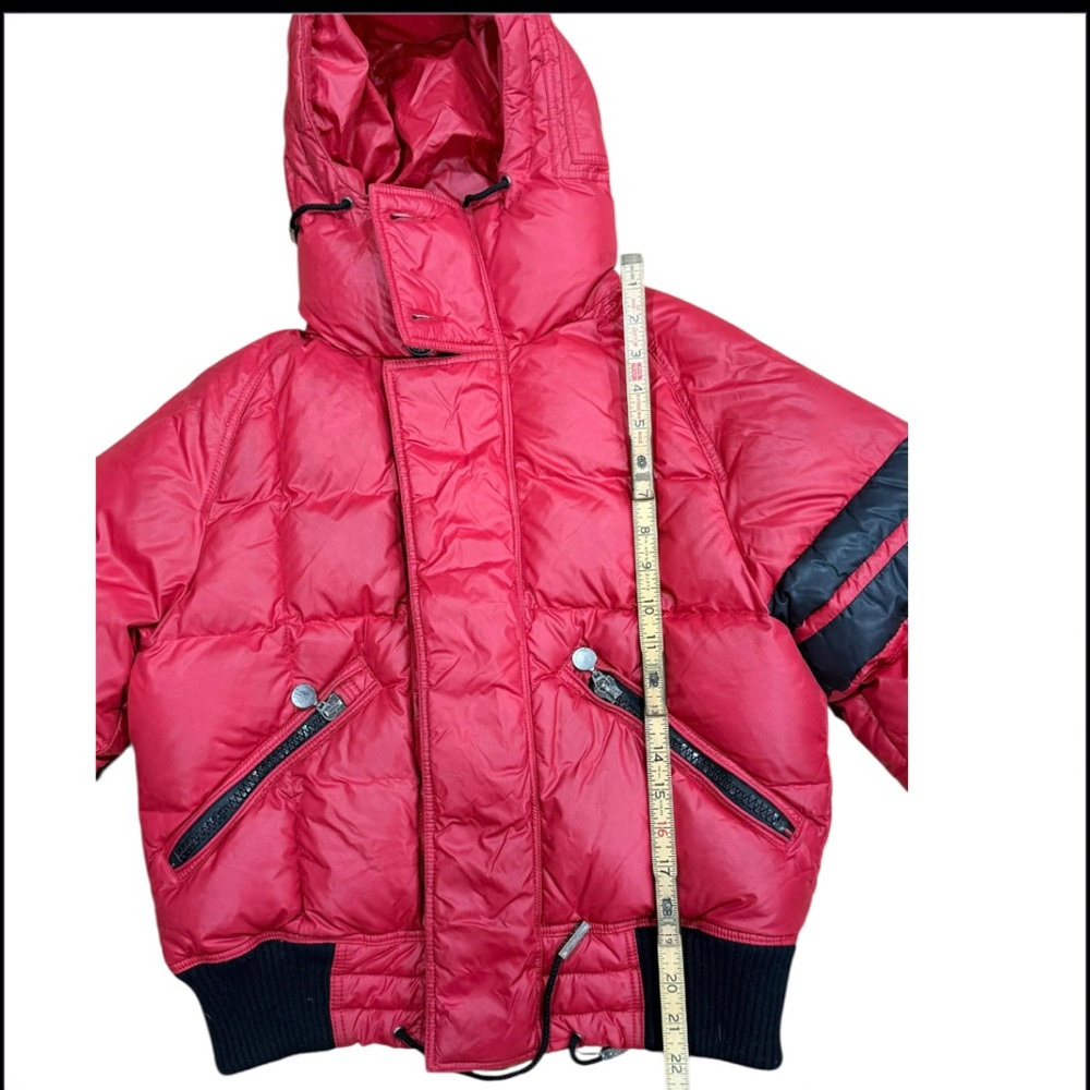 Moncler Authentic Women Red Down zipper Jacket Excellent conditions. - Picture 11 of 12